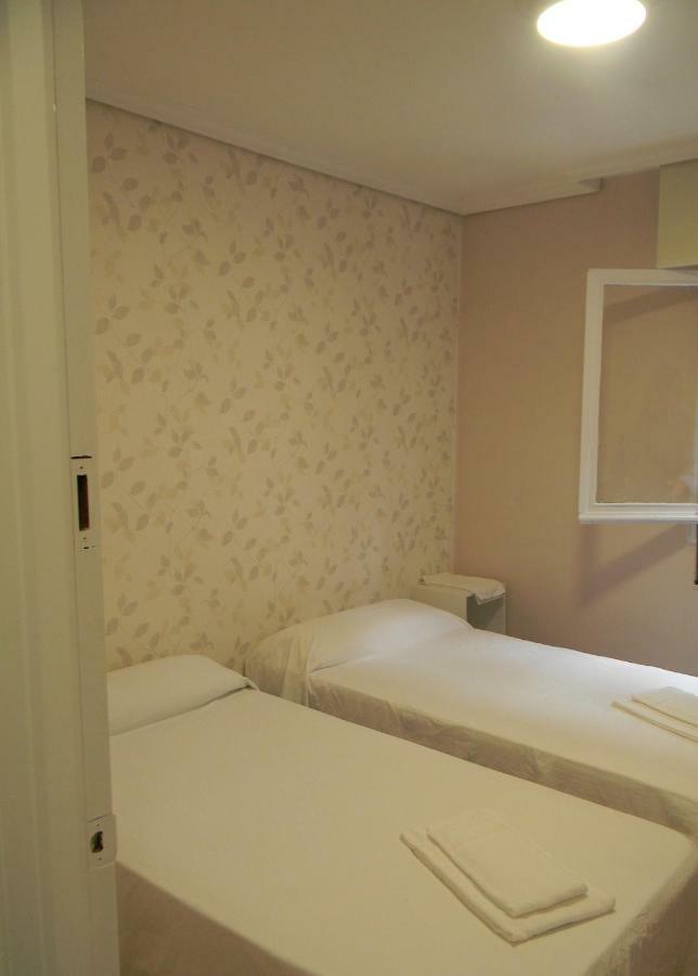 Pension Obel Hotel Villava Luaran gambar